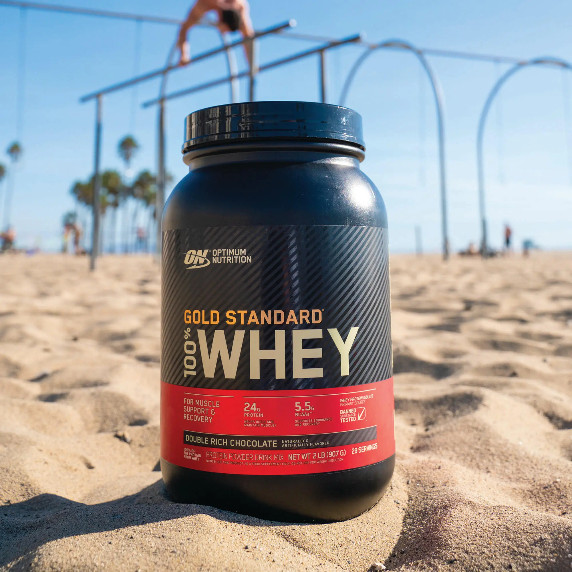 Naš Whey Protein je vrhunski dodatak ishrani dizajniran da podrži vaše fitness ciljeve Our Whey Protein is a premium nutritional supplement designed to support your fitness goals